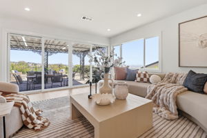 015_F8_1380 Manzanita Dr