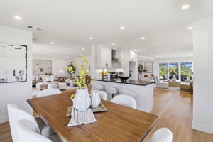 026_F8_1380 Manzanita Dr