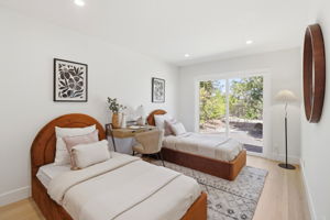 034_F8_1380 Manzanita Dr