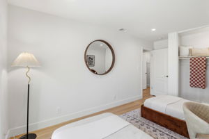 035_F8_1380 Manzanita Dr
