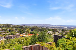 043_F8_1380 Manzanita Dr