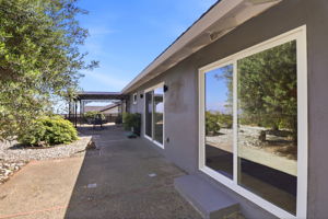 051_F8_1380 Manzanita Dr