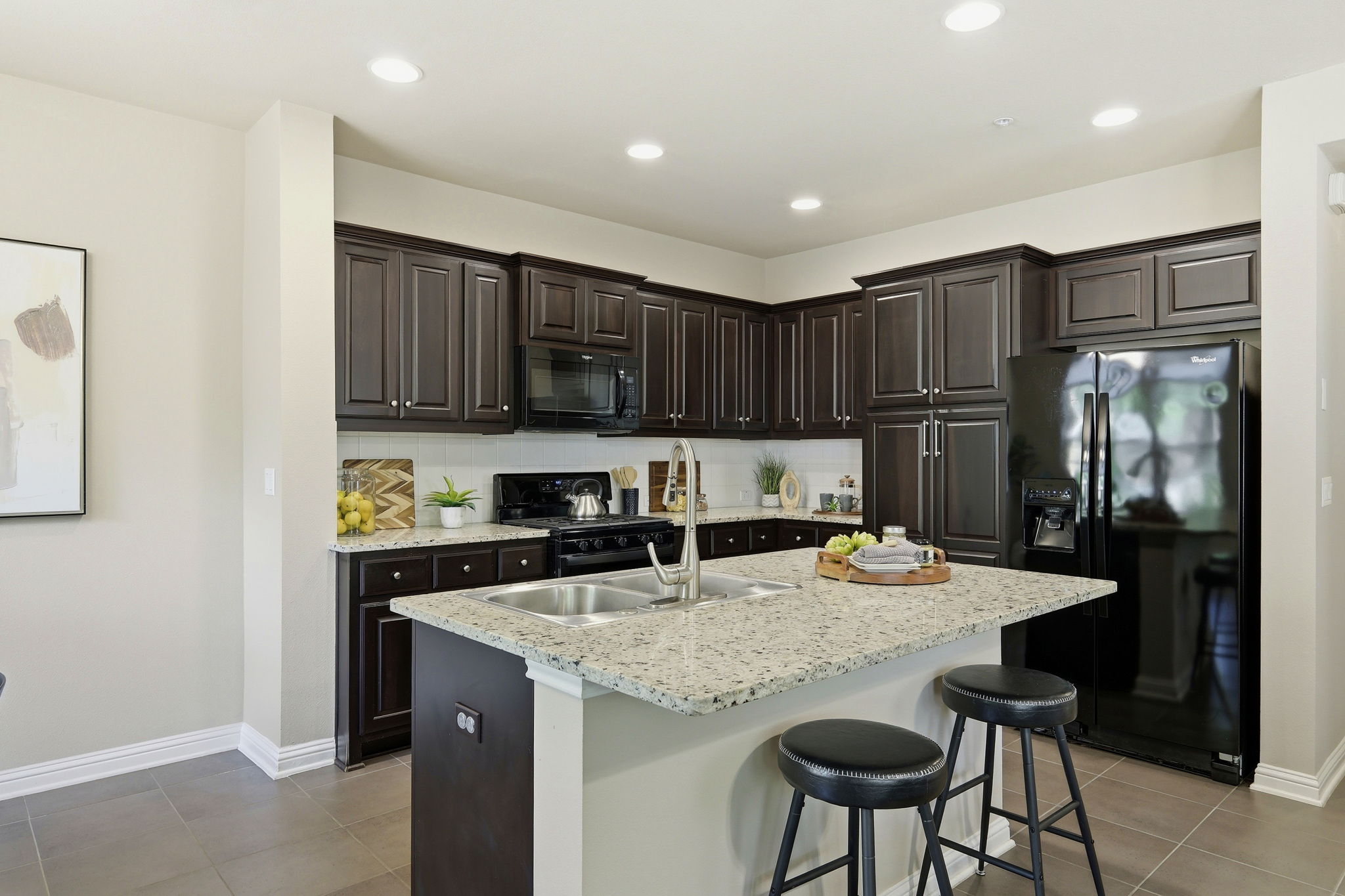 Kitchen/Breakfast Bar