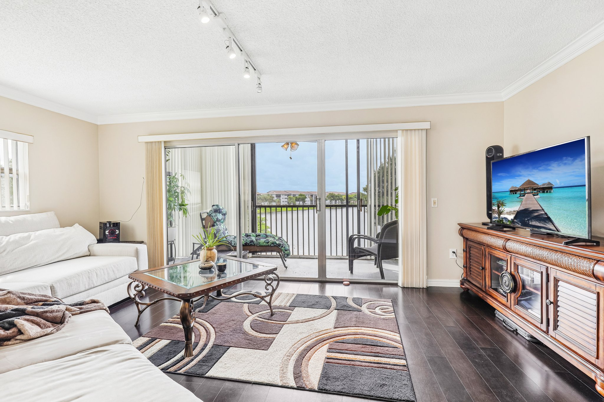 SW 5th Ct 301M-S2309-004.jpg