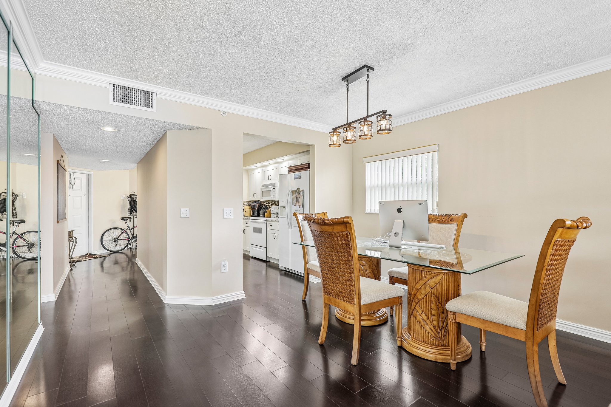 SW 5th Ct 301M-S2309-008.jpg