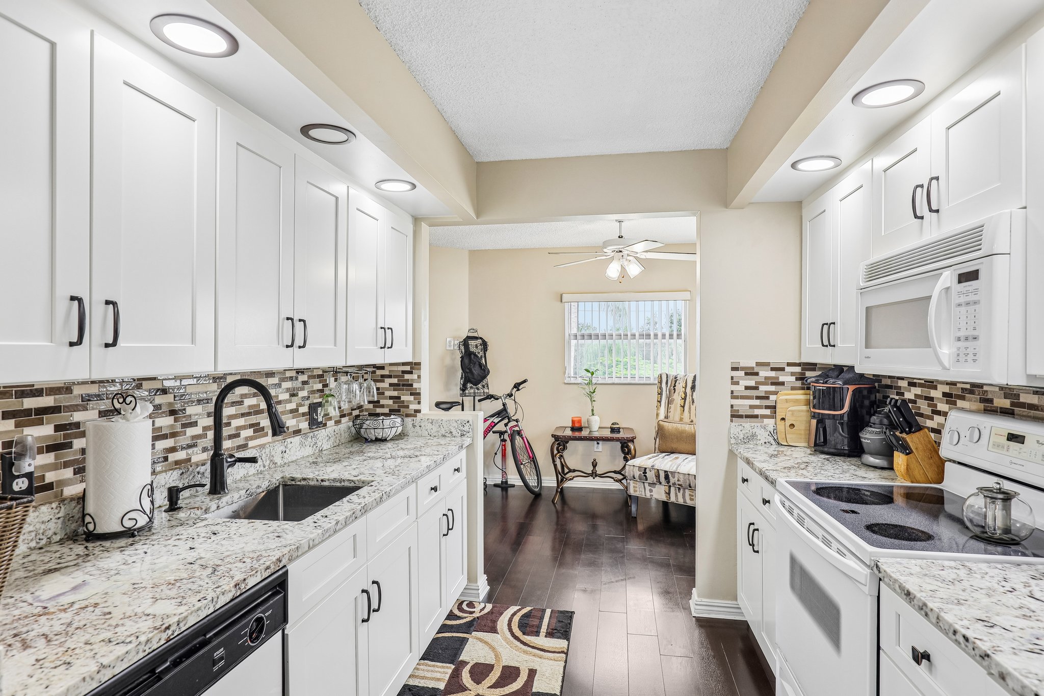 SW 5th Ct 301M-S2309-015.jpg