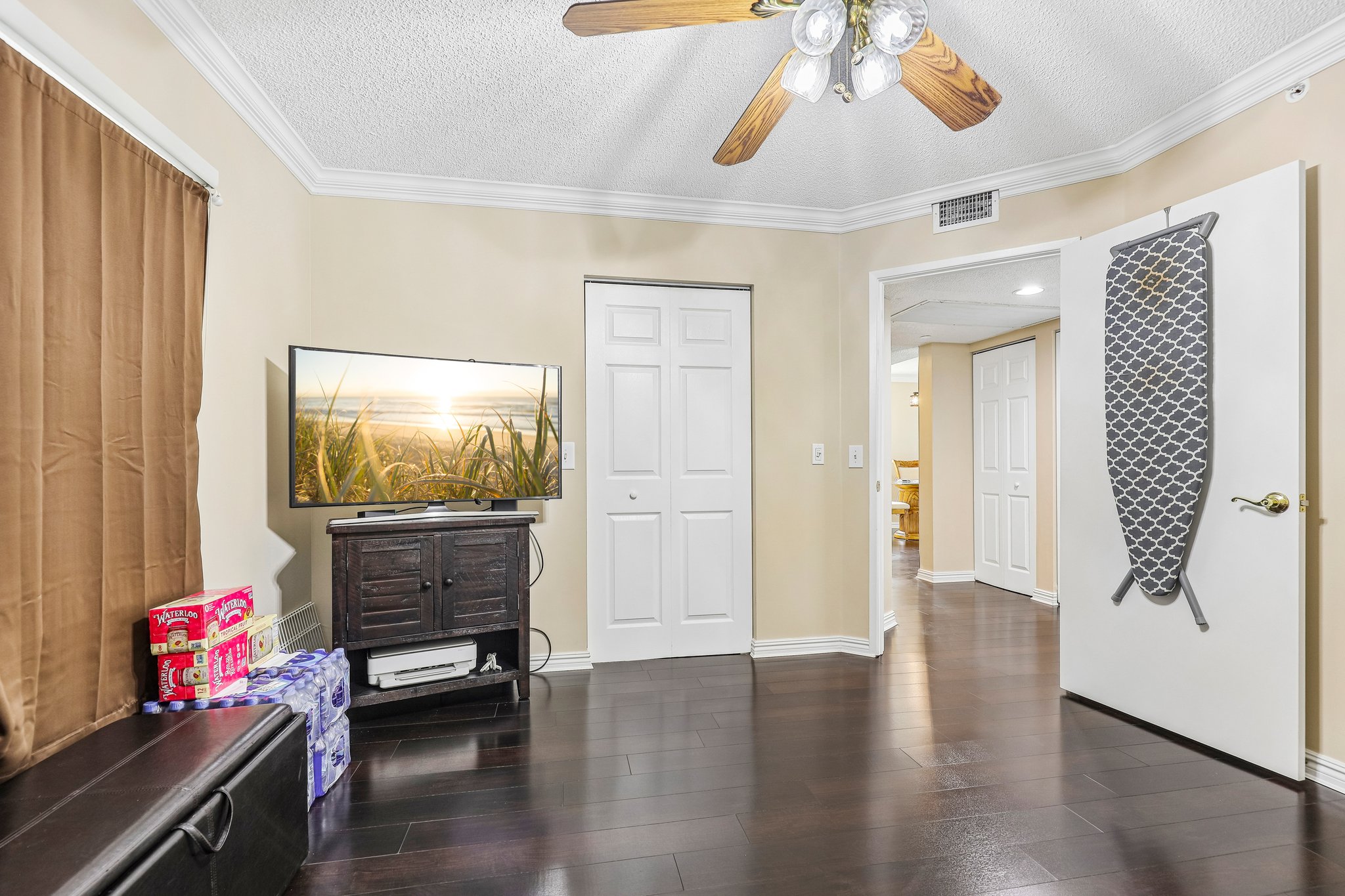 SW 5th Ct 301M-S2309-019.jpg