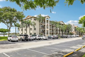 SW 5th Ct 301M-S2309-001.jpg