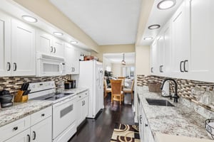 SW 5th Ct 301M-S2309-011.jpg