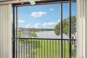 SW 5th Ct 301M-S2309-039.jpg