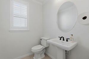  Photo 31