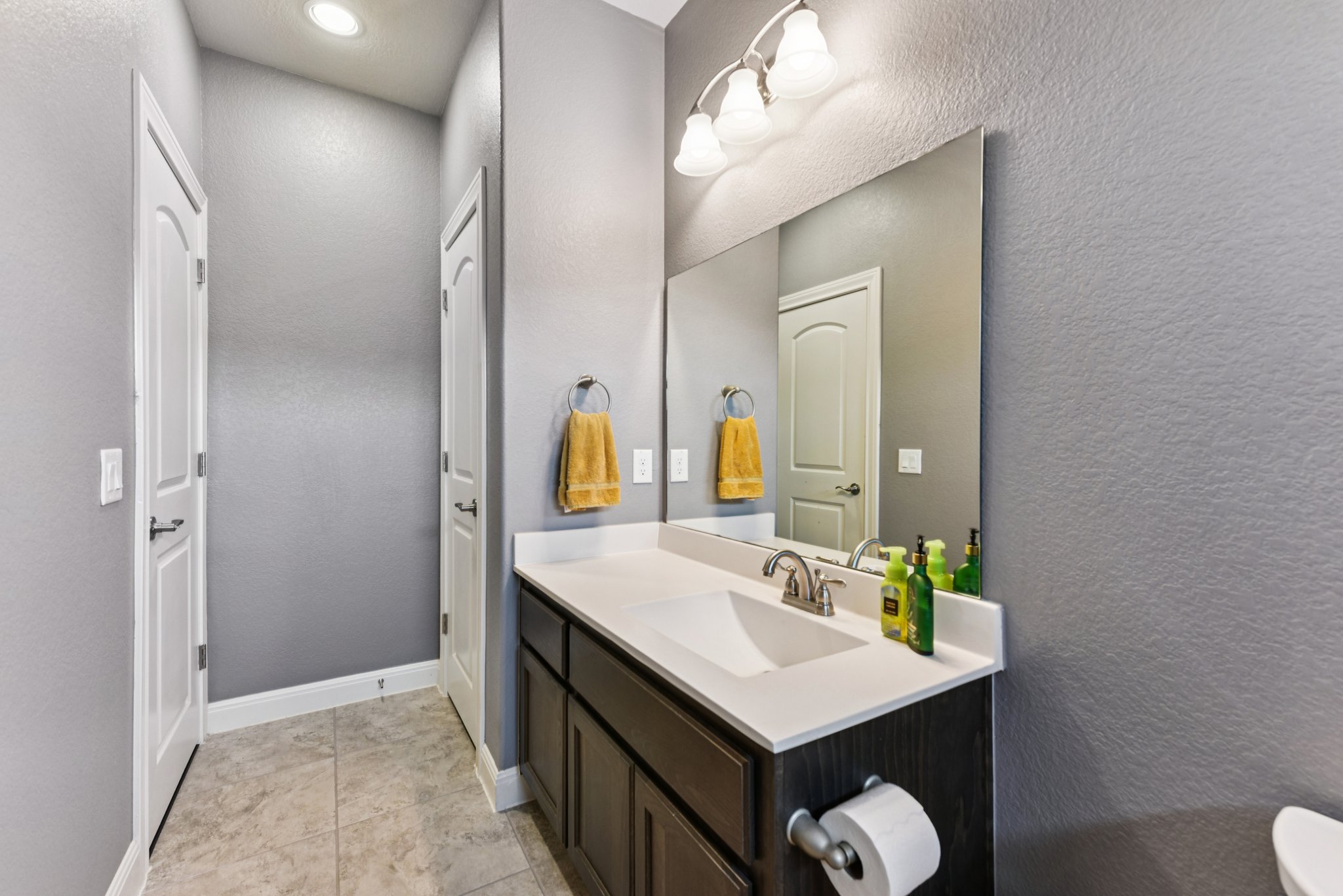 Wiregrass Way-S0110-033.jpg