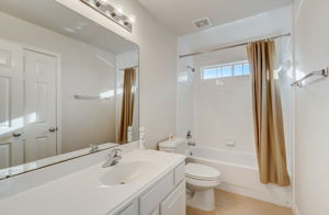  Cove Landing Ln-035