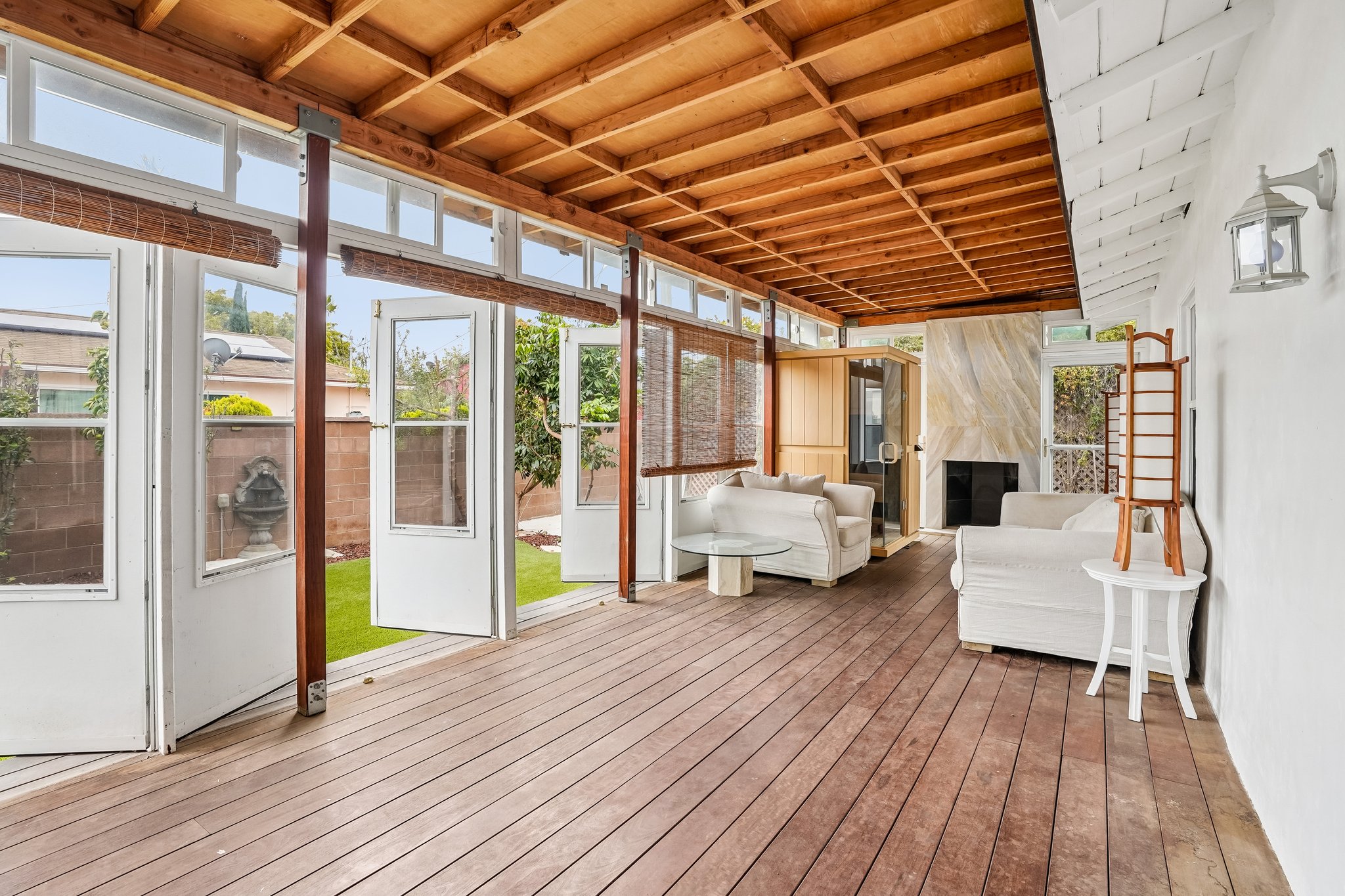 Casimir Ave-S2406-037.jpg