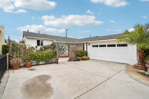 Casimir Ave-S2406-004.jpg