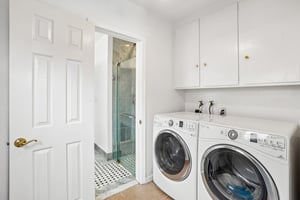 Casimir Ave-S2406-019.jpg