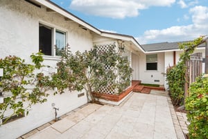 Casimir Ave-S2406-031.jpg