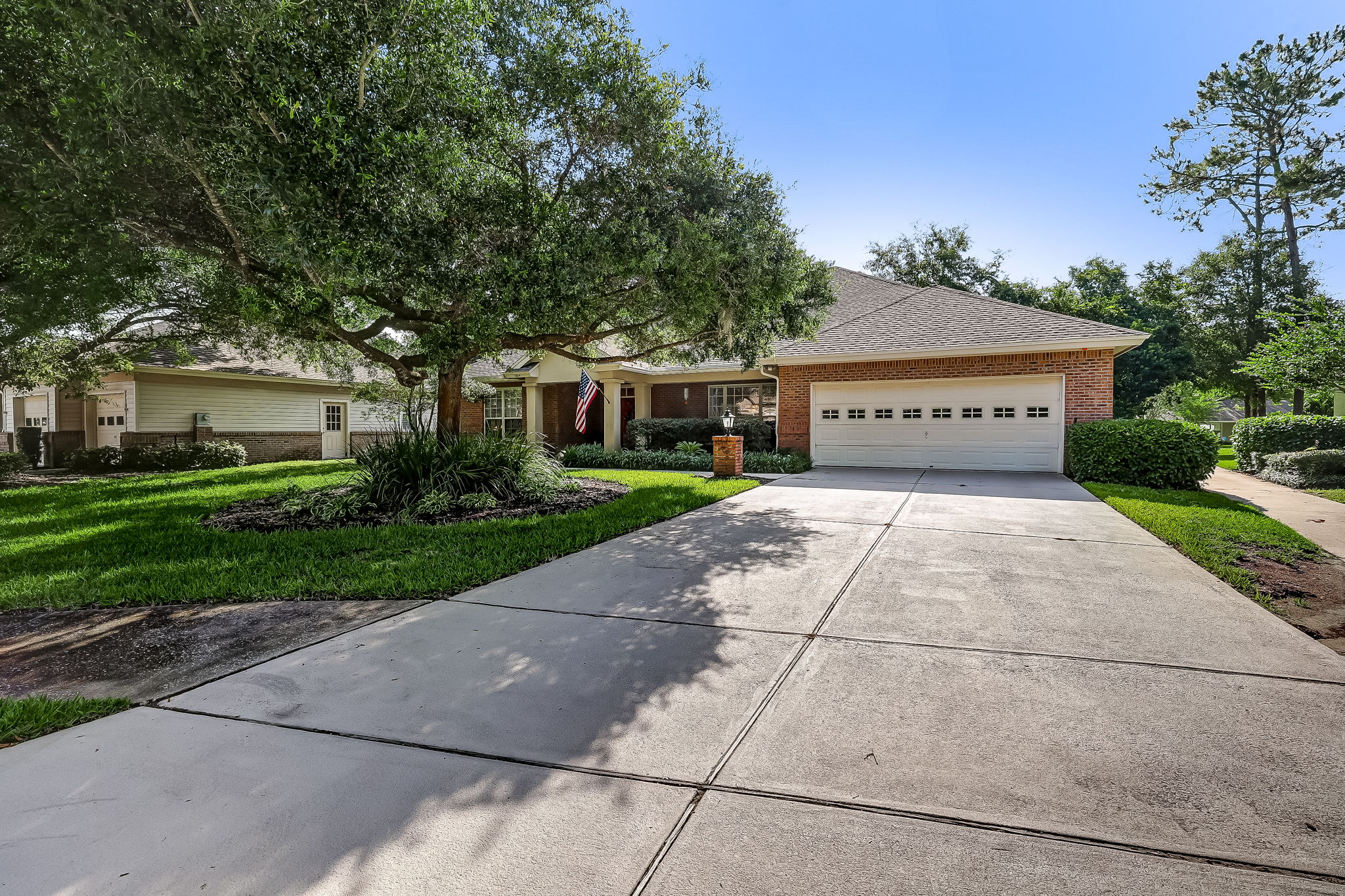 Welcome to 13816 Silkvine Ln