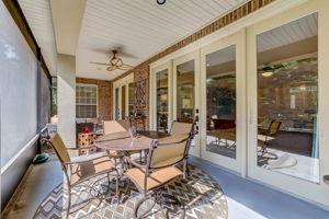 Screened-in Porch