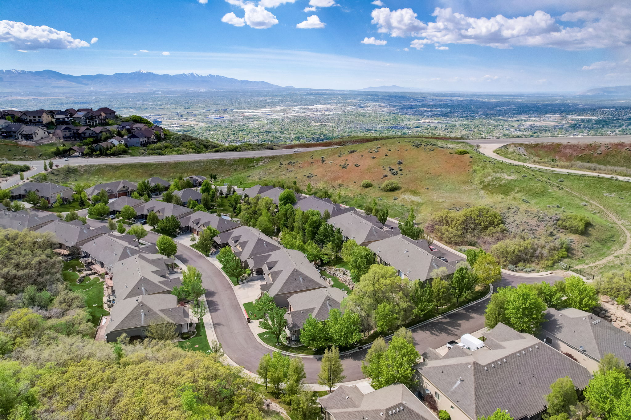 E Meadow Valley Dr-046