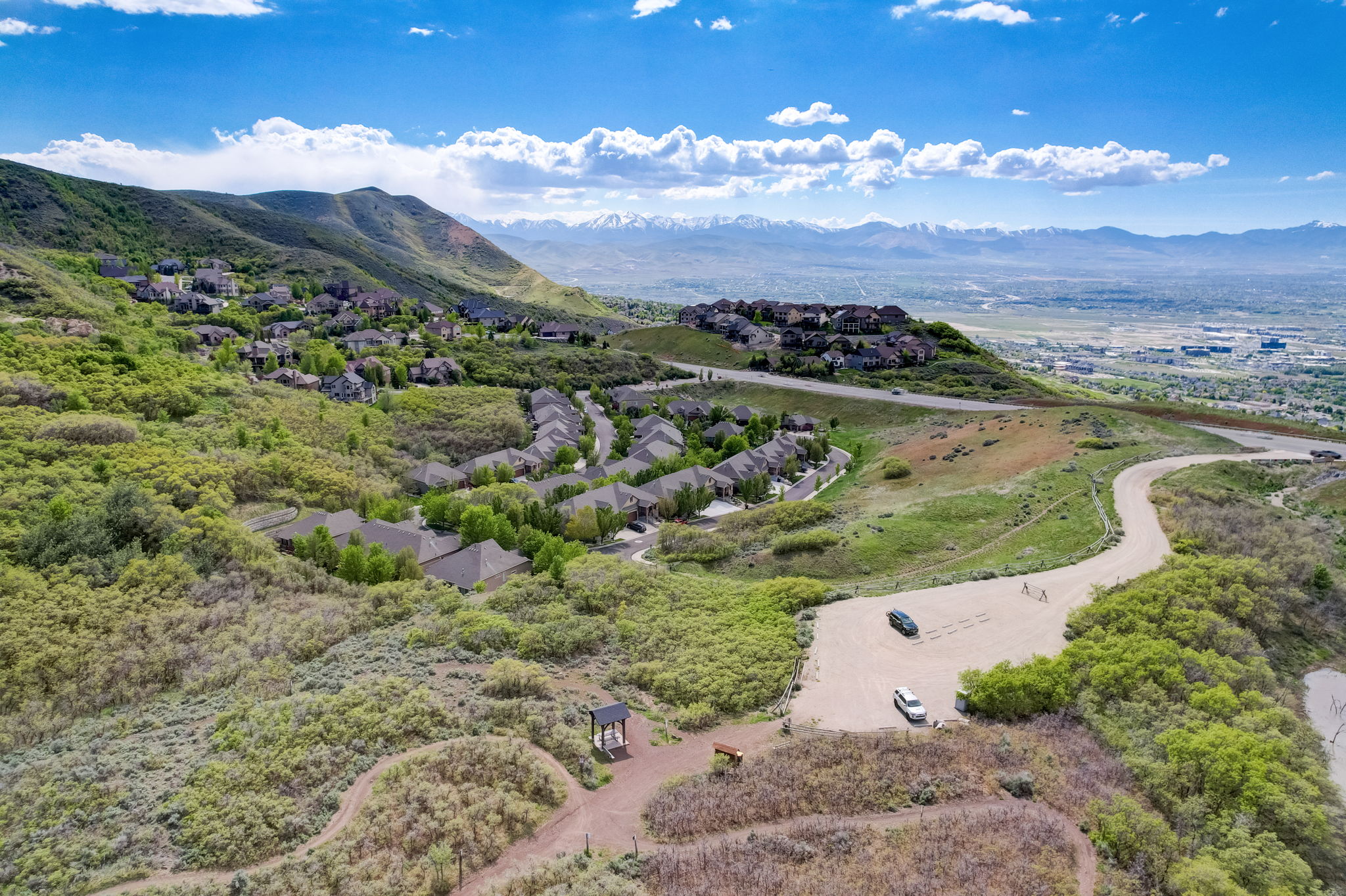 E Meadow Valley Dr-048