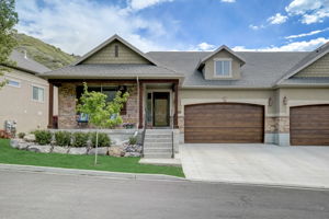 E Meadow Valley Dr-001