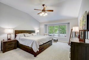 E Meadow Valley Dr-016