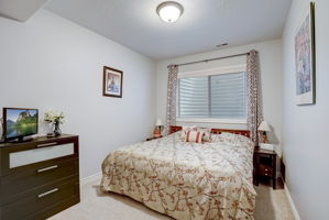 E Meadow Valley Dr-026