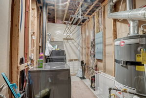 E Meadow Valley Dr-032