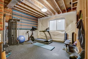 E Meadow Valley Dr-033