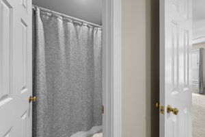 Shared Bathroom Tub/Shower