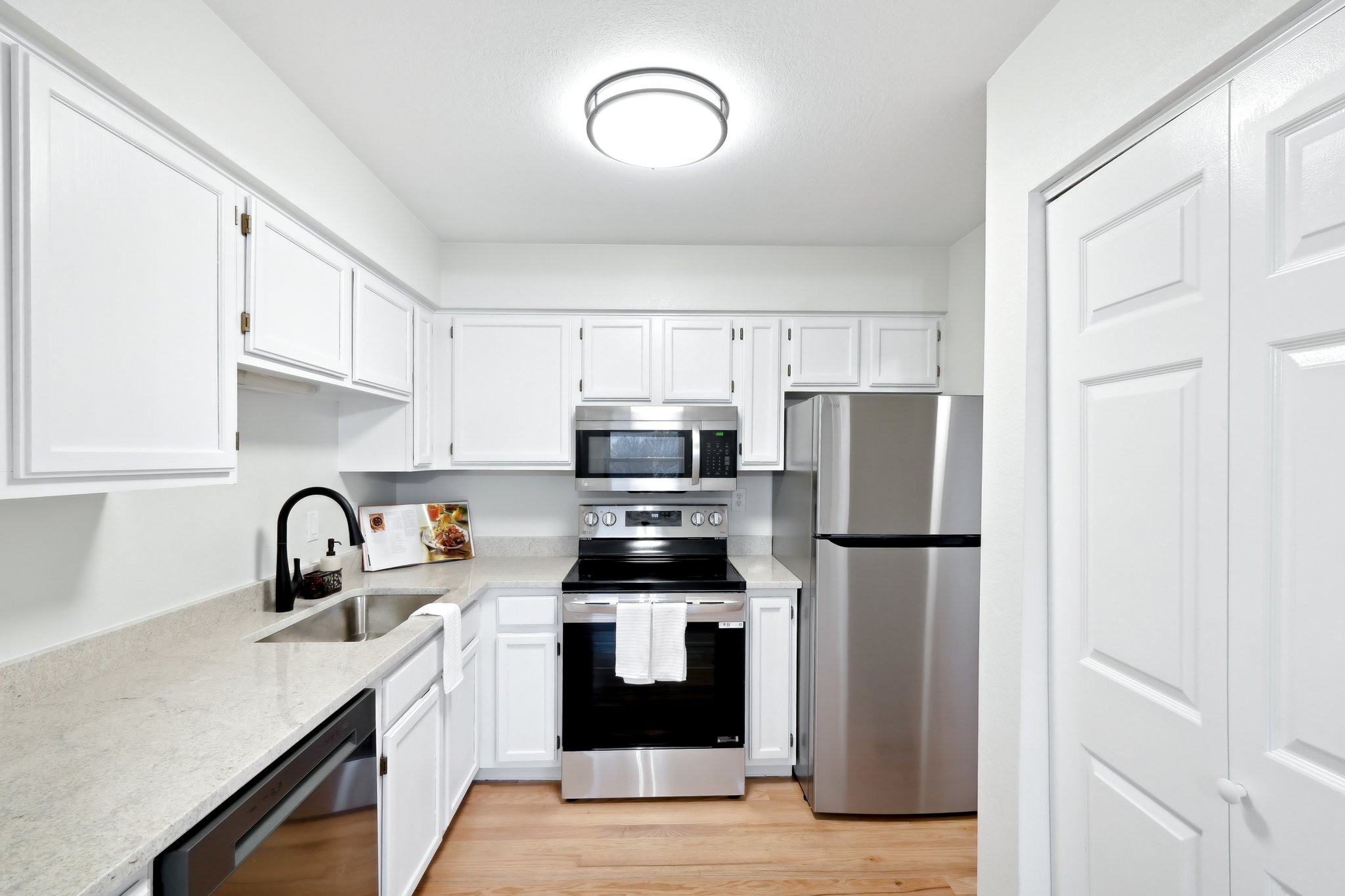W 88th Ave unit 307 bldg b-0904-005.jpg