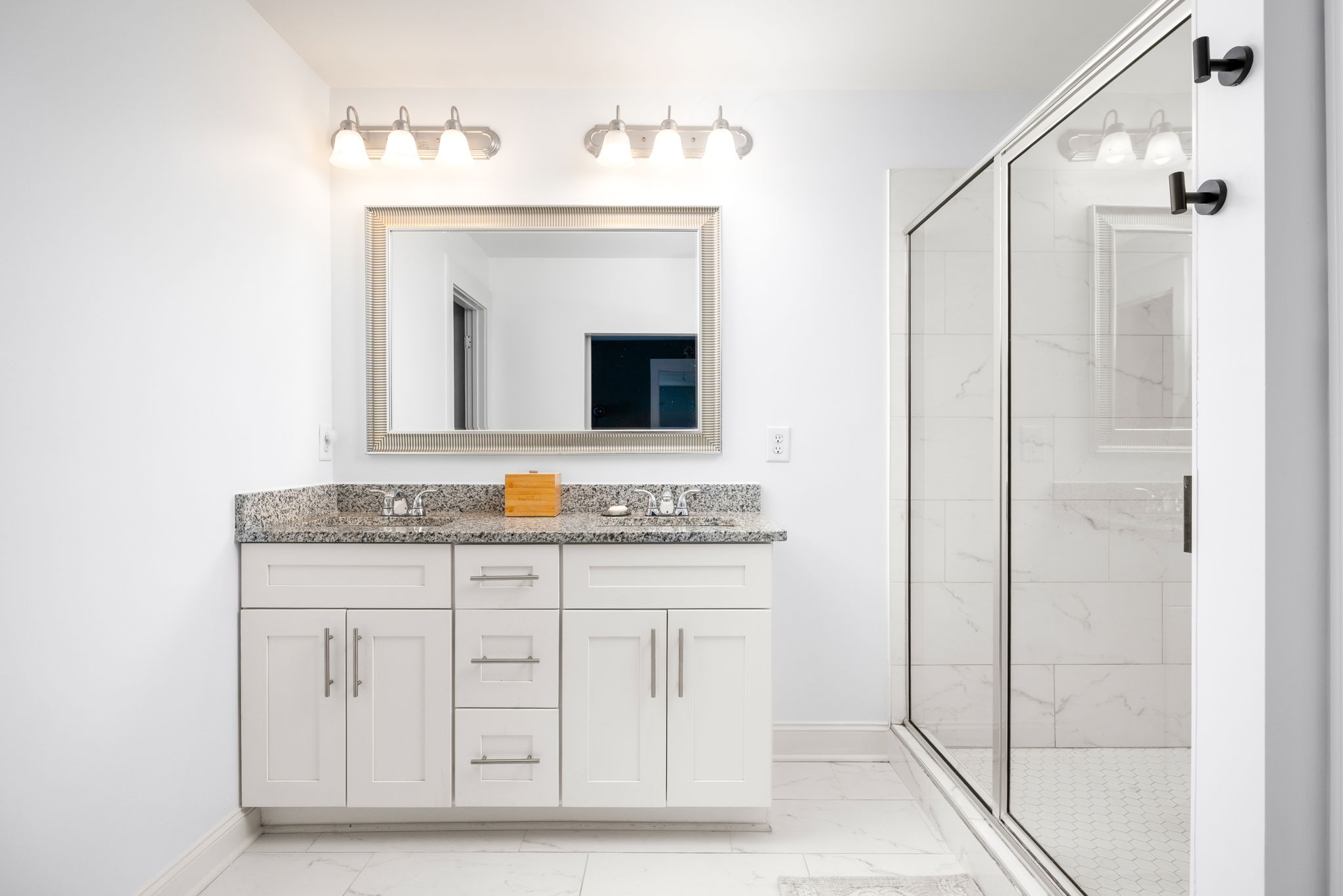 20251211_1384westmont_estadt046