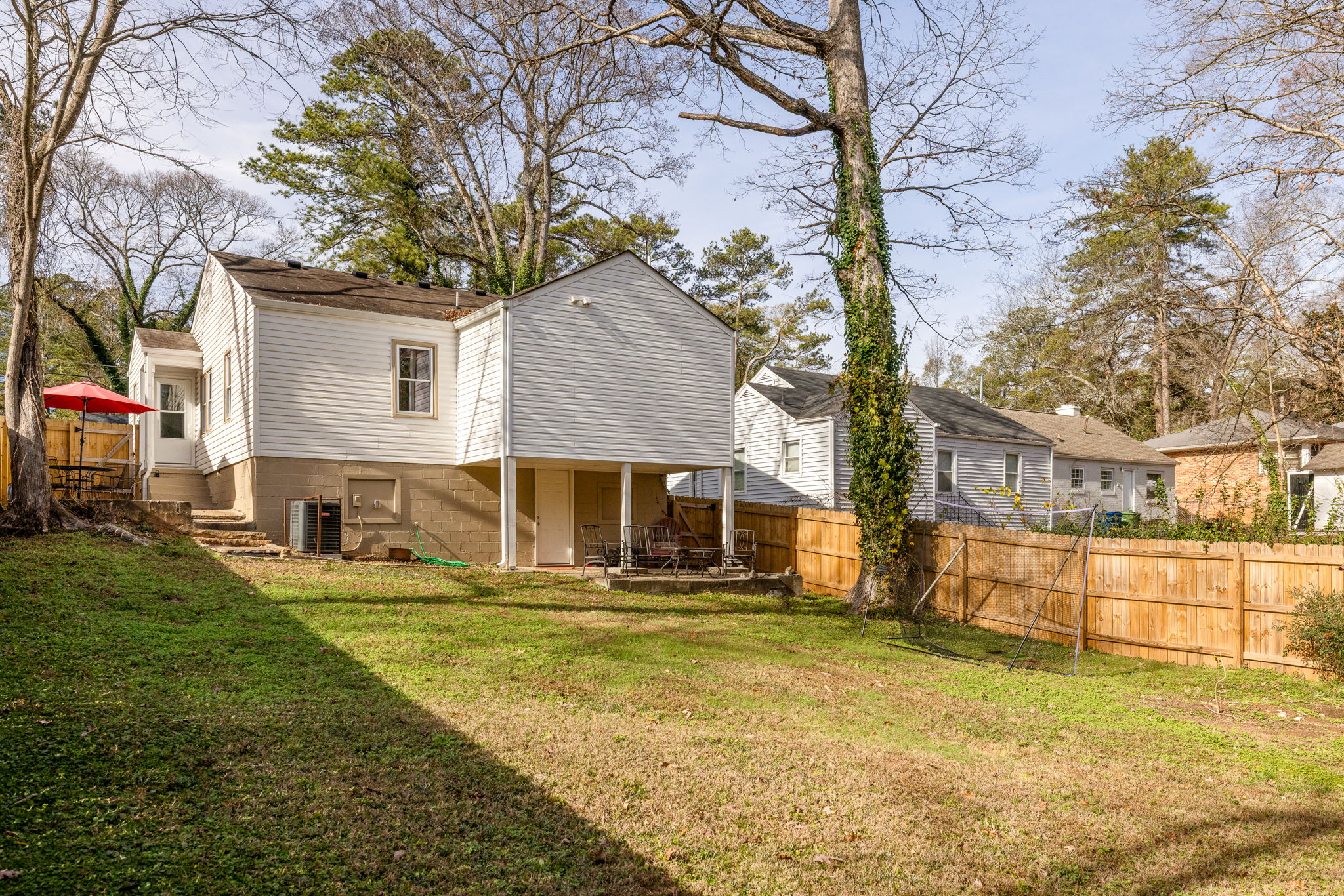 20251211_1384westmont_estadt091