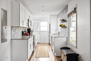 20251211_1384westmont_estadt018