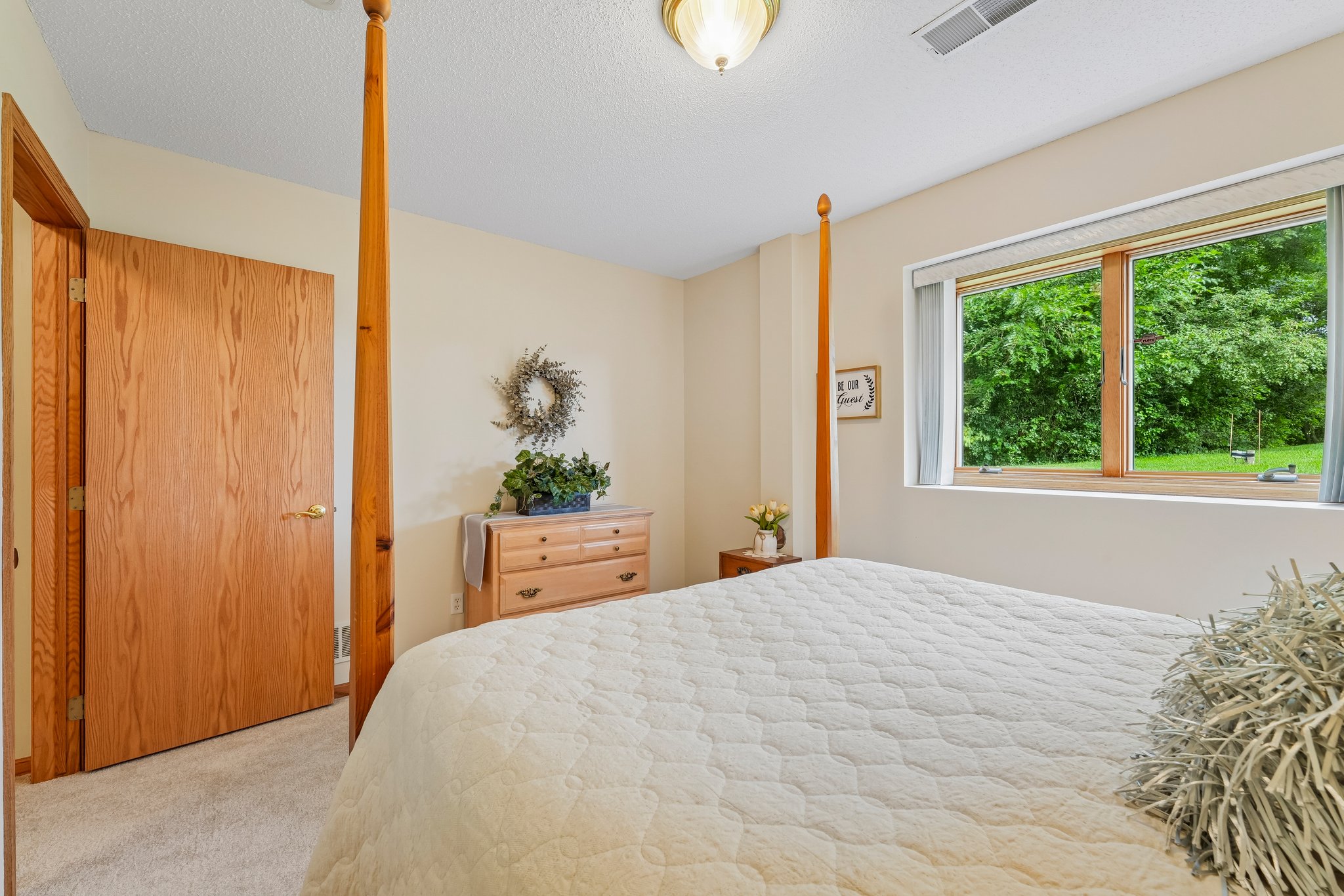 Pierce St NE-S2508-027.jpg