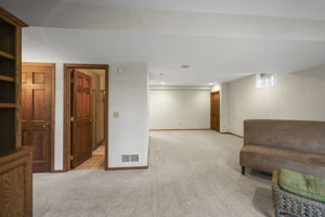  Photo 49