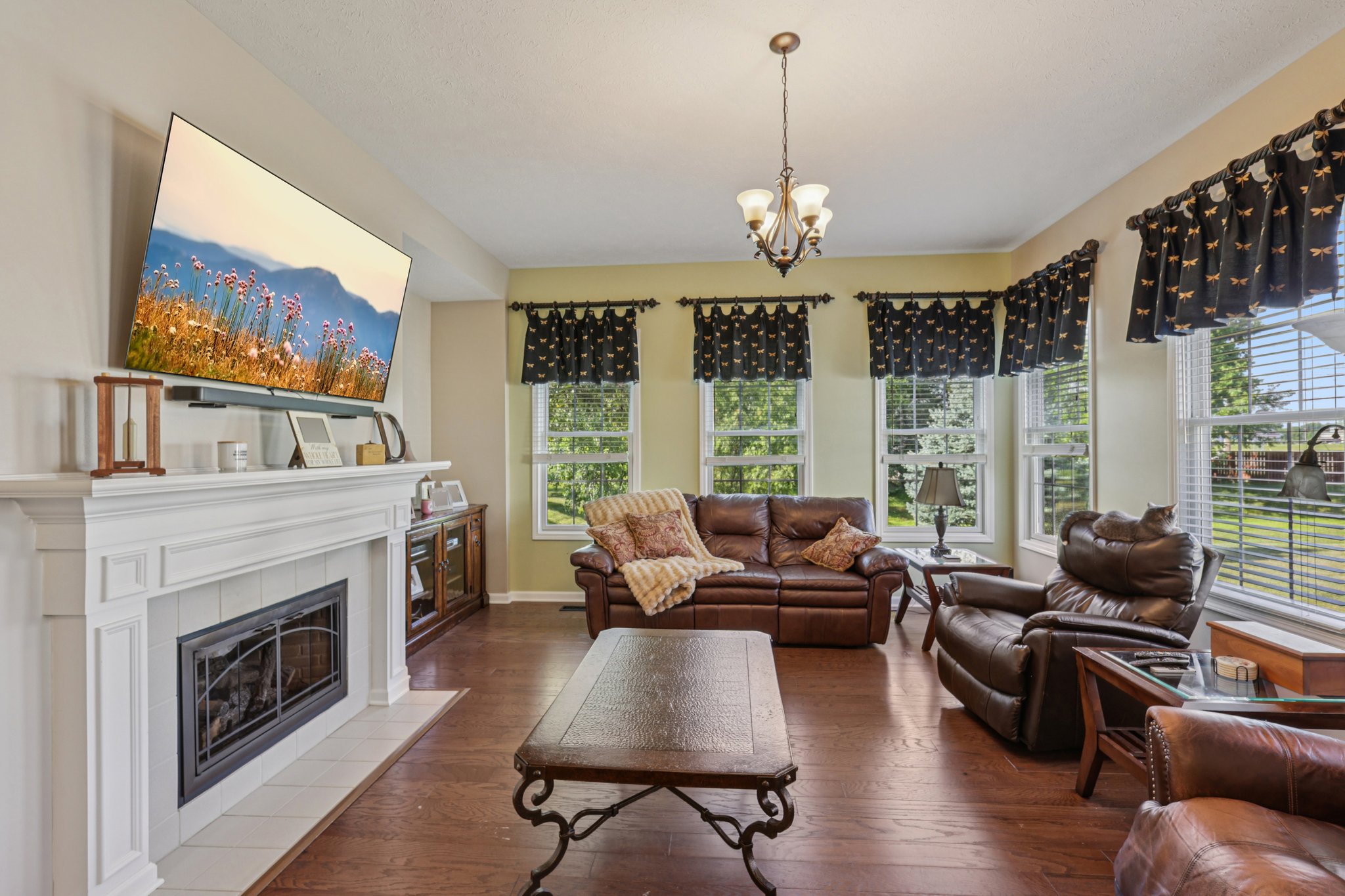 Mayfield Ct-S1107-009.jpg
