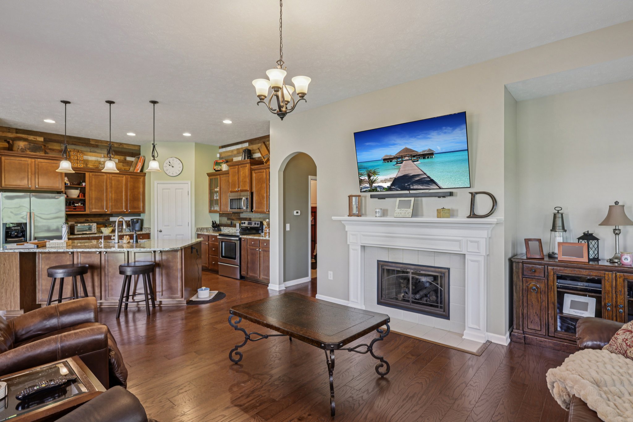 Mayfield Ct-S1107-012.jpg