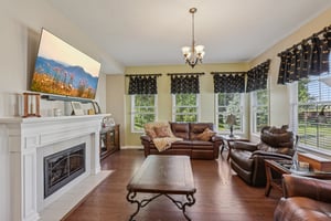Mayfield Ct-S1107-009.jpg