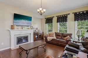 Mayfield Ct-S1107-010.jpg
