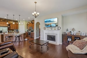 Mayfield Ct-S1107-013.jpg