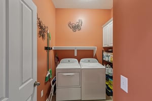 Mayfield Ct-S1107-029.jpg