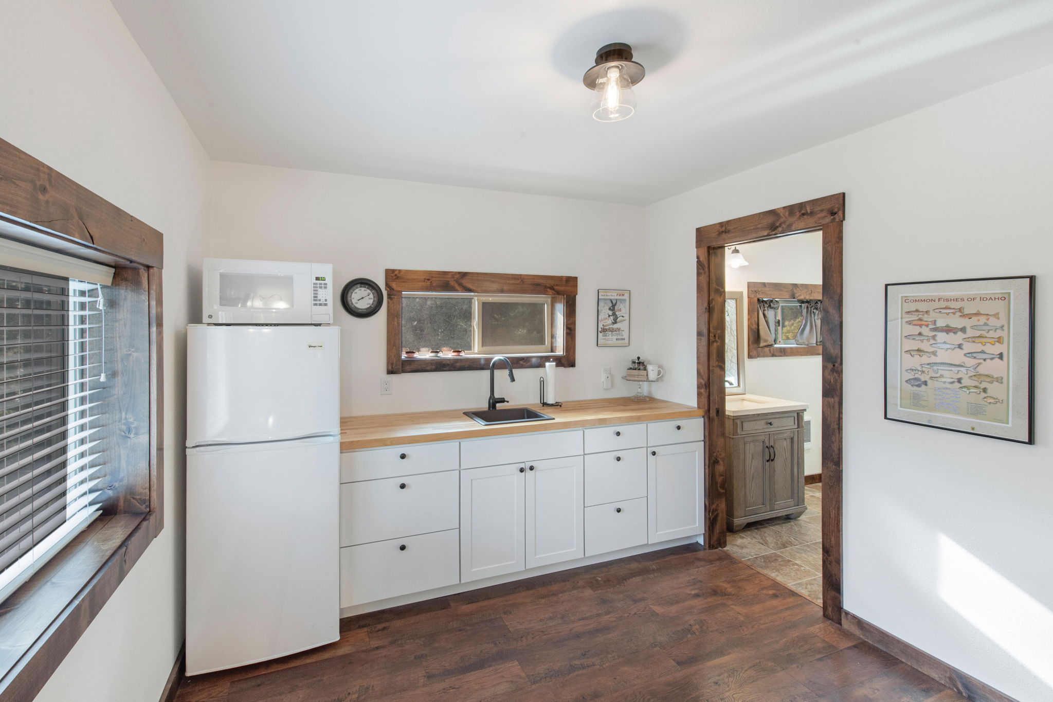Shop Guest Space Kitchen-1