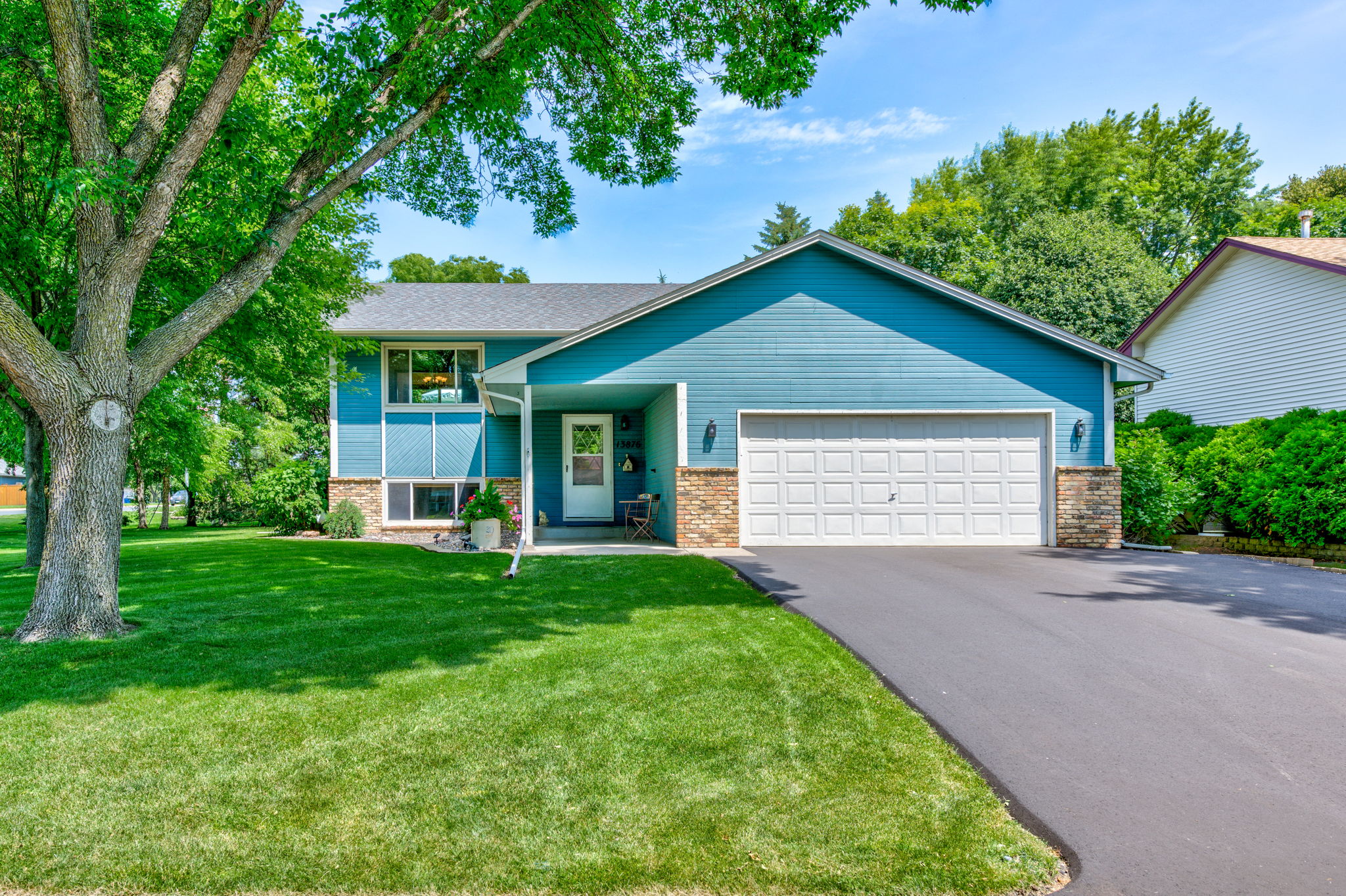  13876 89th Place N, Maple Grove, MN 55369, US