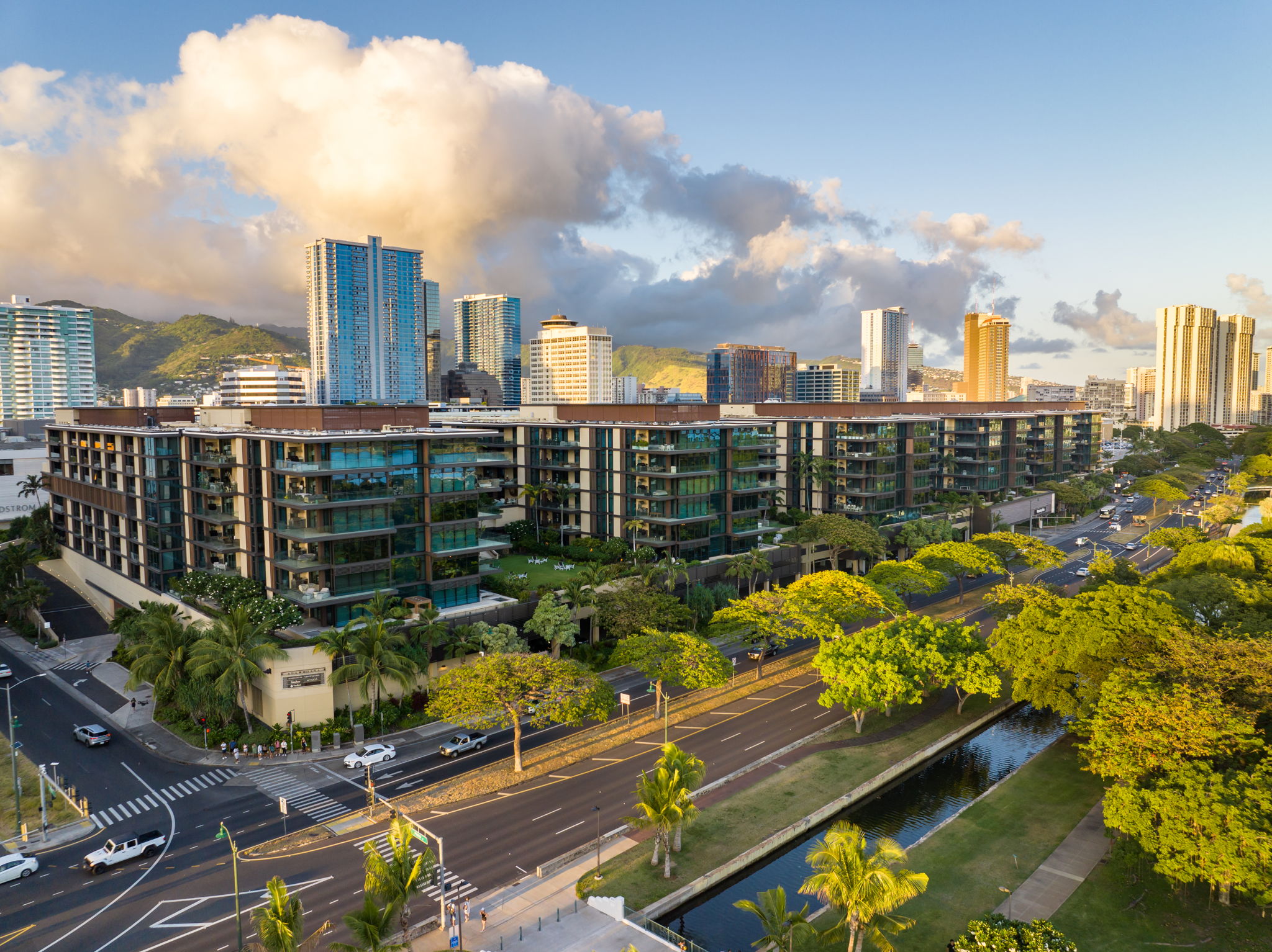 Park Lane Ala Moana #5400 | HET Productions