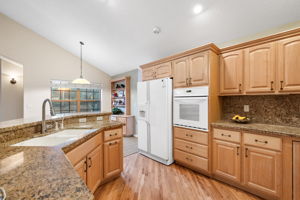 Kitchen; Real Hardwood throughout