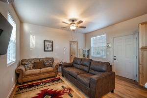 DSC05108-85a