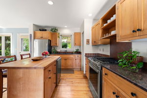 139 Clinton St, Portsmouth, NH 03801, USA Photo 28