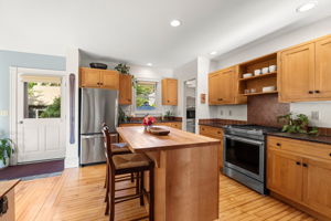 139 Clinton St, Portsmouth, NH 03801, USA Photo 29